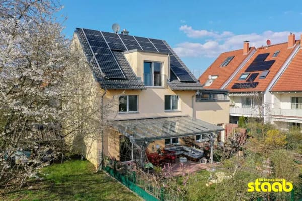 Immobilie in Niedernberg - Außergewöhnliche Eigentumswohnung im "Haus-im-Haus"-Konzept – Modernes Wohnen mit eigenem Garten - Bild 0