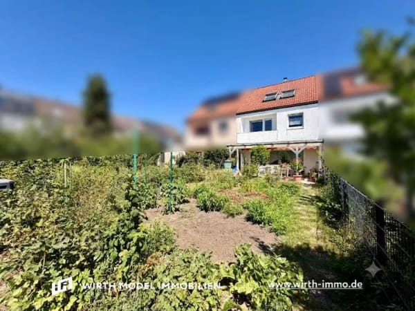 Immobilie in Niederwerrn - Geräumiges Reihenmittelhaus mit sieben Zimmern und Garage in Niederwerrn - Bild 2