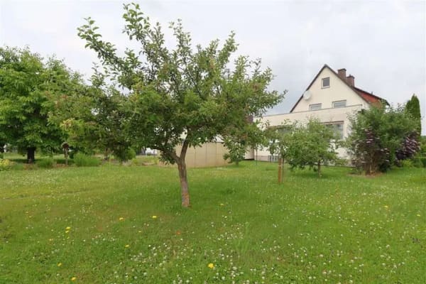 Immobilie in Meißner - Großzügig wohnen in bester Lage: Ein- oder Zweifamilienhaus mit Doppelgarage - Bild 3