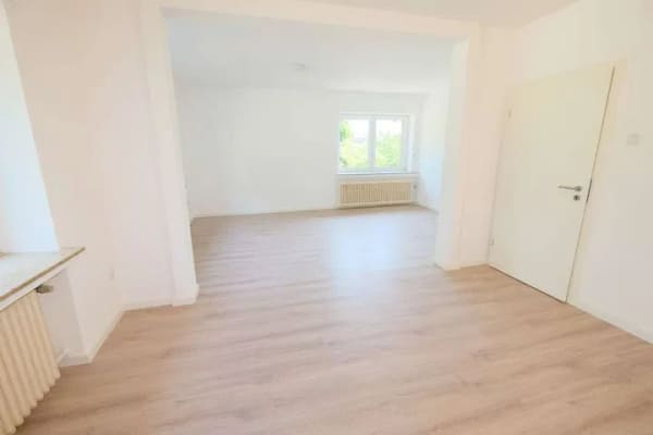 Immobilie in Kranenburg - Charmantes Zweifamilienhaus mit Garten, Garage und freiem Feldblick - Bild 4