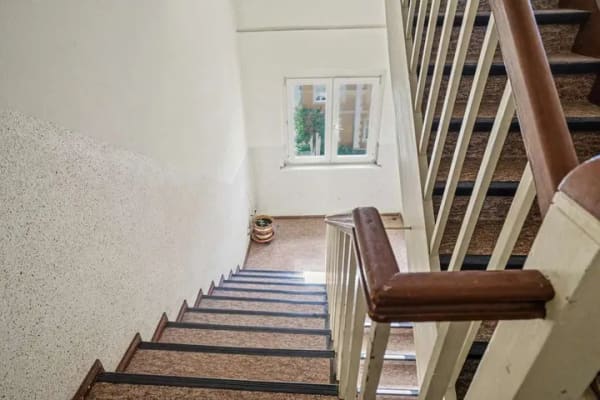 Immobilie in Naumburg (Saale) - Solides Mehrfamilienhaus mit 6 Wohneinheiten in Naumburg - Vollvermietet und umfassend saniert - Bild 1