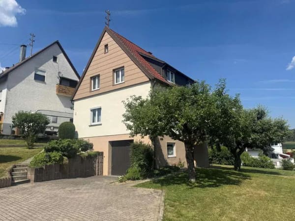 Immobilie in Dischingen - Gepflegtes Einfamilienhaus mit Ausblick - Bild 0