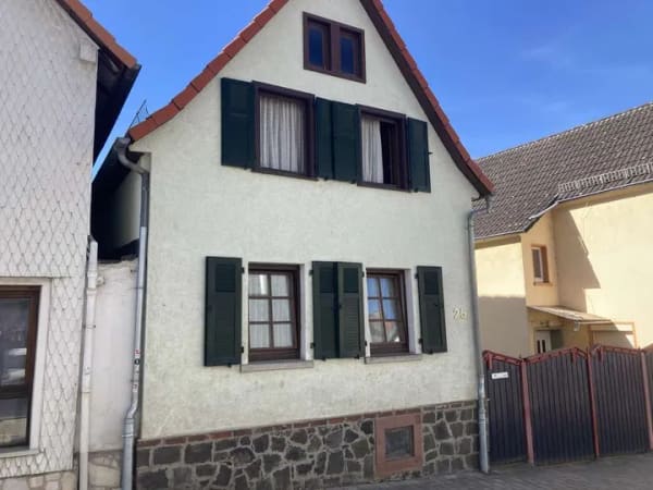 Immobilie in Schöneck - ==  ANGEBOT == Charmantes, kleines Einfamilienhaus. Alternative zur Wohnung - Bild 0
