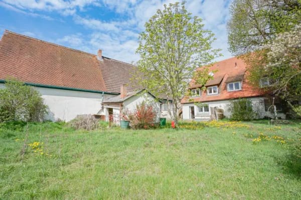 Immobilie in Abenberg - Kernsanierungsbedürftiges Bauernhausensemble mit großem Grundstück und vielseitigem Entwicklungspote - Bild 1