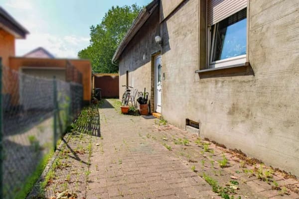 Immobilie in Bergkamen - Doppelhaushälfte mit Potenzial - Handwerkertraum in beliebter Wohnlage auf 414 qm Grundstück - Bild 1
