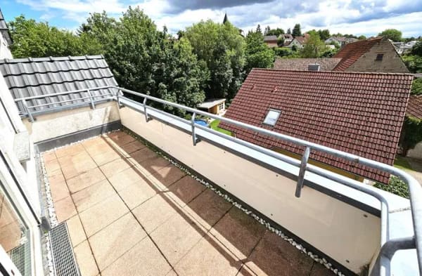 Immobilie in Aspach - Helle & offene 2-Zimmer-DG-Wohnung mit 2 Balkone und Außenstellplatz in Großaspach - Bild 3