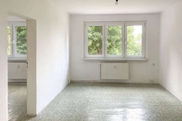 Immobilie in Schorfheide - Ruhig wohnen im Grünen – Helle 2-Zimmer-Wohnung mit Tageslichtbad - Bild 0