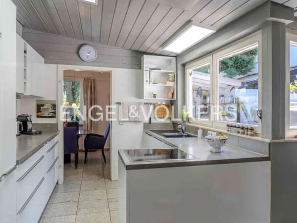 Immobilie in Walheim - Einfamilienhaus mit besonderer Architektur, Einliegerwohnung und Blick auf die Felsengärten - Bild 1