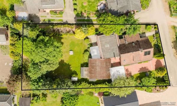 Immobilie in Hanstedt - Hanstedt - Licht, Luft und viel Grün, großzügiges Wohnen mit traumhaftem Gartenparadies - Bild 2