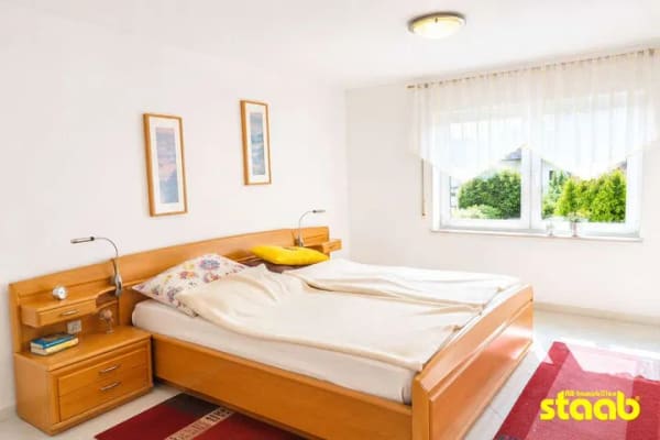 Immobilie in Schöllkrippen - Einfamilienhaus mit Einliegerwohnung, Garage & traumhaftem Garten - Bild 3
