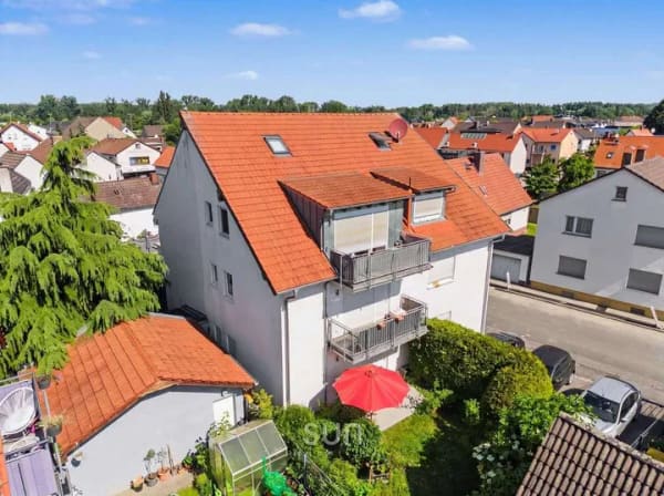 Immobilie in Stockstadt - MITTEN IM ORT - NAHE AM NATURPARK:  4-Zimmer mit eigenem Garten in Stockstadt am Rhein - Bild 0