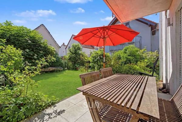 Immobilie in Stockstadt - MITTEN IM ORT - NAHE AM NATURPARK:  4-Zimmer mit eigenem Garten in Stockstadt am Rhein - Bild 1