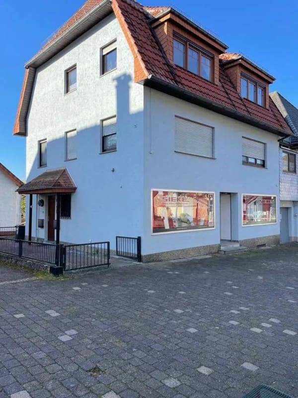 Immobilie in Warburg - Kapitalanlage mit 2 Wohneinheiten, Gewerbe und Entwicklungspotenzial - Bild 0