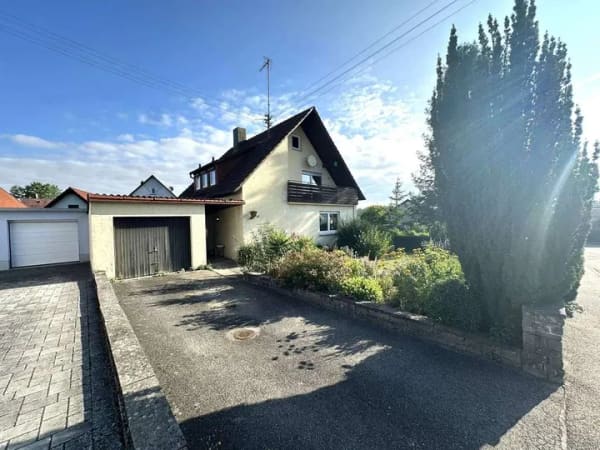 Immobilie in Lehrensteinsfeld - Gepflegtes Einfamilienhaus mit großzügigem Garten in ruhiger Lage von Lehrensteinsfeld - Bild 0