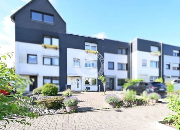 Immobilie in Schwerte - Platz für Generationen: Charmantes Haus mit Einliegerwohnung und grünem Rückzugsort in Citylage - Bild 0
