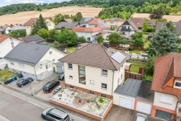 Immobilie in Glauburg - Attraktives Einfamilienhaus, vermietet in beliebter Wohnlage wartet auf Sie! - Bild 1
