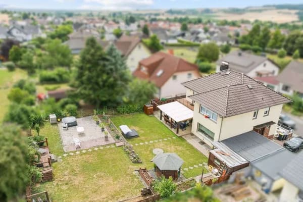Immobilie in Glauburg - Attraktives Einfamilienhaus, vermietet in beliebter Wohnlage wartet auf Sie! - Bild 2