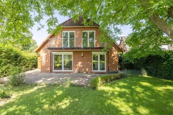 Immobilie in Trittau - 8-Zimmer-Einfamilienhaus mit flexibler Raumnutzung - Bild 0
