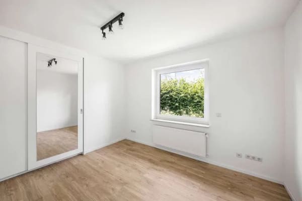 Immobilie in Trittau - 8-Zimmer-Einfamilienhaus mit flexibler Raumnutzung - Bild 2