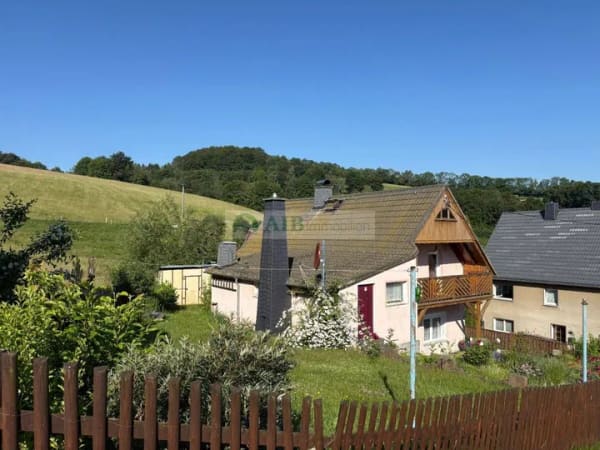 Immobilie in Marienberg - Kleines Einfamilienhaus mit Garage zwischen Marienberg und Olbernhau +++Bezugsfertig+++ - Bild 1