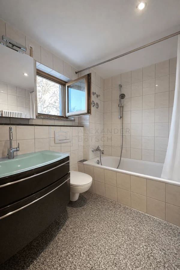 Immobilie in Baierbrunn - Bezugsfreie 2,5 Zimmer Maisonette mit Balkon in Baierbrunn im schönen Isartal - Bild 4