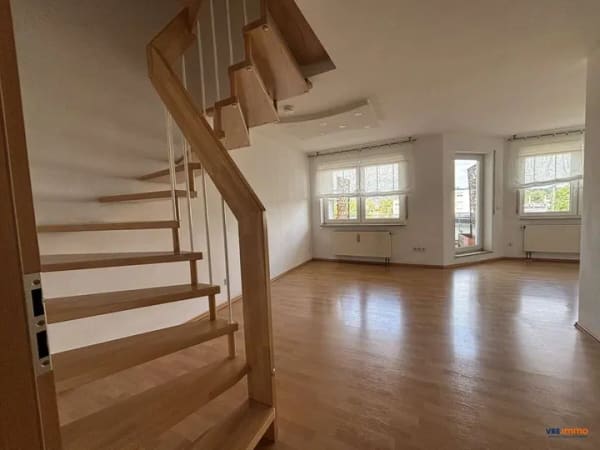 Immobilie in Oberboihingen - Familien willkommen, schöne Maisonette-Wohnung in Ortsrandlage von Oberboihingen - Bild 2
