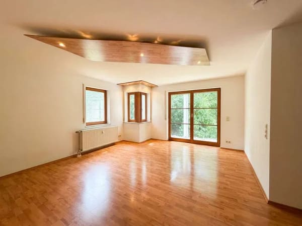 Immobilie in Reutlingen - Ruhelage am Georgenberg: 1-Zimmer-Wohnung mit Terrasse ins Grüne! - Bild 2