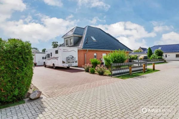 Immobilie in Artlenburg - Ankommen. Wohlfühlen. Zuhause sein
Das perfekte Familiendomizil in Artlenburg an der Elbe - Bild 2