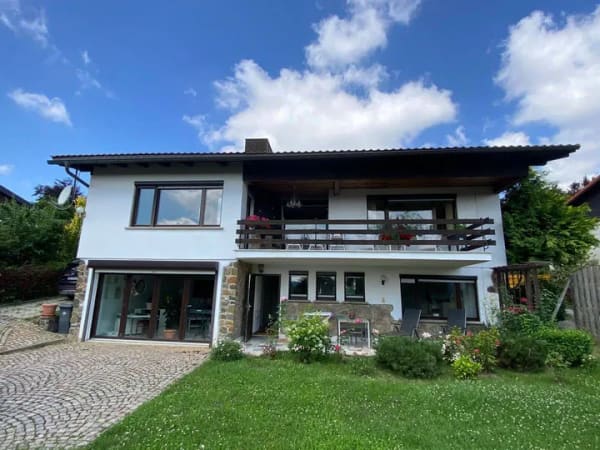 Immobilie in Kraftsdorf - Gepflegtes Einfamilienhaus mit Fernblick, in bester Lage der Westvororte Geras - Bild 0