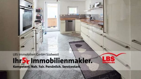 Immobilie in Gaggenau - Wohnqualität auf mehreren Ebenen – mit Sauna und Schwarzwaldblick - Bild 3