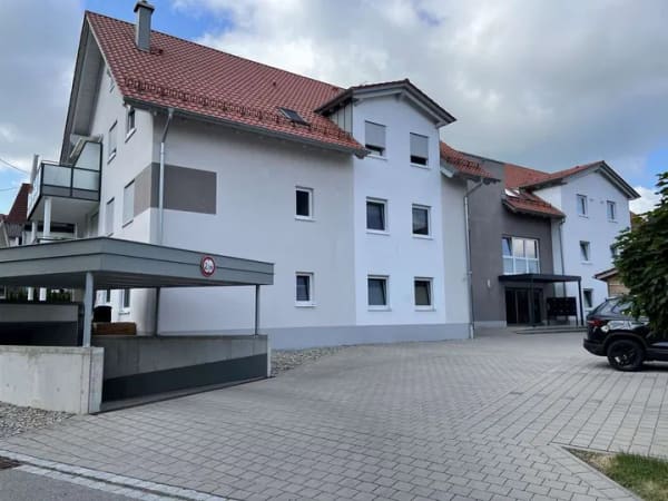 Immobilie in Bad Grönenbach - Barrierefreie, sehr gepflegte 2- Zimmer- Wohnung mit schönem Garten in Bad Grönenbach - Ittelsburg - Bild 0