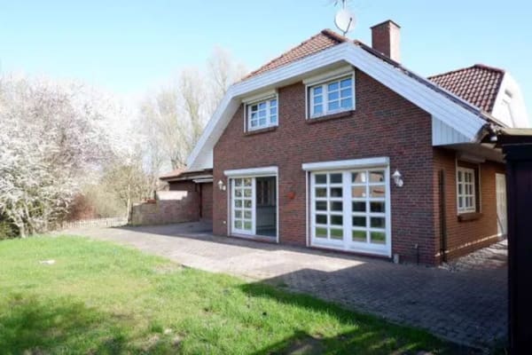 Immobilie in Tespe - Großes Einfamilienhaus mit Einliegerwohnung in schöner Lage - Bild 0