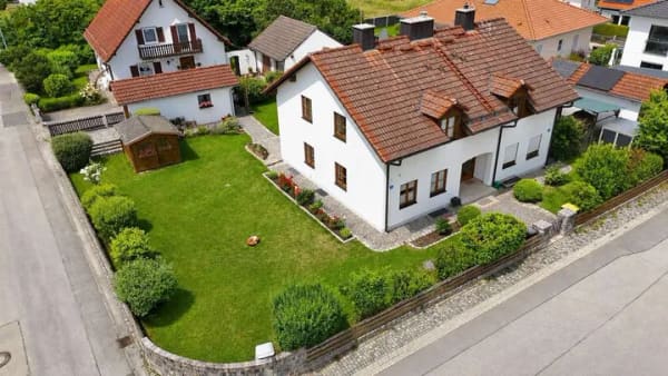 Immobilie in Weil - Gepflegte Doppelhaushälfte mit Garage in Weil - Bild 1