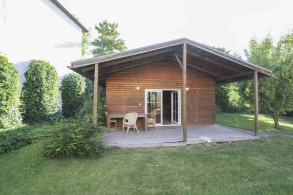 Immobilie in Schwandorf - Einfamilienhaus mit idyllischem Garten – ideales Renovierungsprojekt
Auch als Investobjekt geeignet! - Bild 3