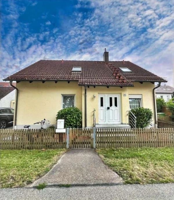 Immobilie in Barbing -  Zweifamilienhaus am Ortsrand von Barbing: aktuell vermietet - Bild 1