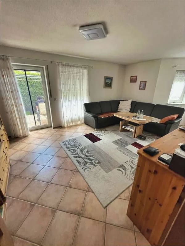 Immobilie in Barbing -  Zweifamilienhaus am Ortsrand von Barbing: aktuell vermietet - Bild 2