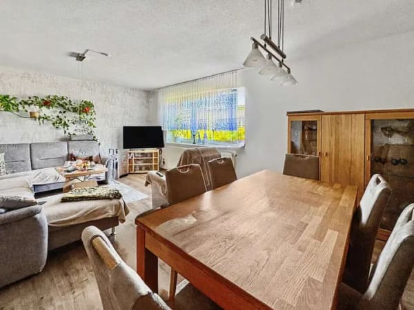 Immobilie in Brunn - Großzügiges Einfamilienhaus mit Einliegerwohnung in Brunn Dahlen auf ca. 4.750 m² Traumgrundstück - Bild 2