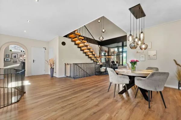 Immobilie in Beverstedt - Ein Haus für Generationen – Raumwunder in Beverstedt mit Einliegerwohnung und Vollkeller - Bild 4
