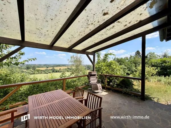 Immobilie in Waigolshausen - Ferienhaus in einmaliger Feldrandlage mit Panoramablick | 2.409 m² Grundstücksgröße - Bild 3