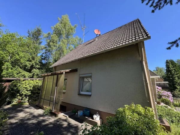 Immobilie in Suderburg - Am Ende der Straße -ein charmantes 60er-Jahre-Haus in Suderburg! - Bild 1