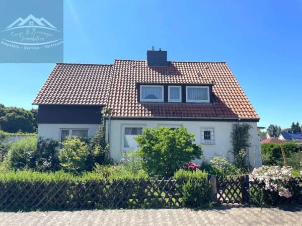 Immobilie in Einbeck - Einfamilienhaus mit Wintergarten und herrlichem Grundstück in bevorzugter Lage Einbecks - Bild 0