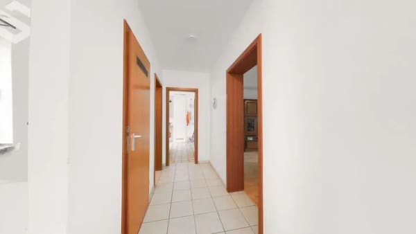 Immobilie in Wiehl - Im Herzen von Wiehl – Helle Eigentumswohnung mit viel Platz - Bild 2