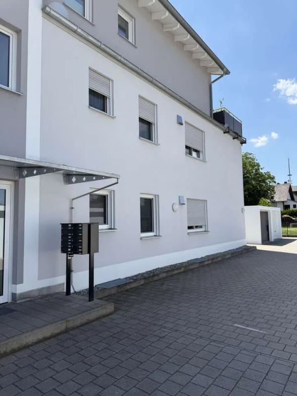 Immobilie in Graben - Moderne Eigentumswohnung mit großem Balkon, Garage & Stellplatz in Graben - Bild 2
