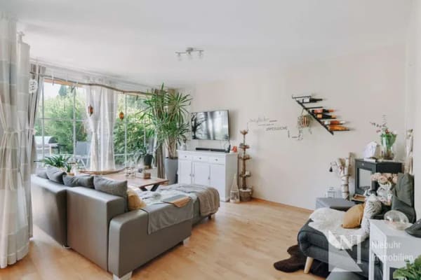 Immobilie in Kirchgellersen - Lichtdurchflutete Doppelhaushälfte mit überdachter Terrasse und zwei Stellplätzen - Bild 3