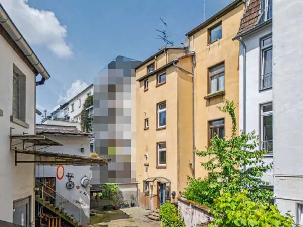 Immobilie in Leverkusen - Leverkusen-Opladen: Gepflegtes 4-Familienhaus mit stabilen Erträgen und großem Entwicklungspotenzial - Bild 0