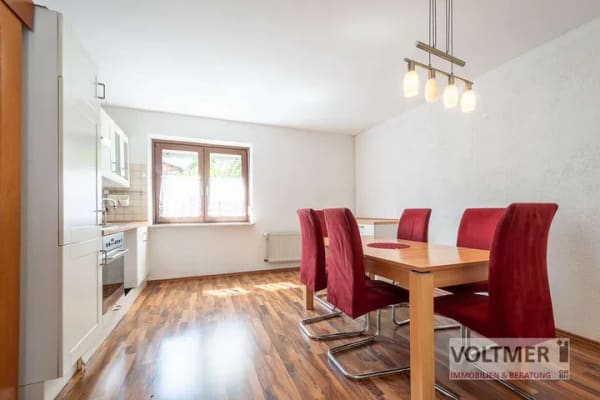 Immobilie in Schiffweiler - FAMILIENFREUNDLICH - Ein- bis Zweifamilienhaus mit Garage & Garten in ruhiger Lage von Schiffweiler! - Bild 3