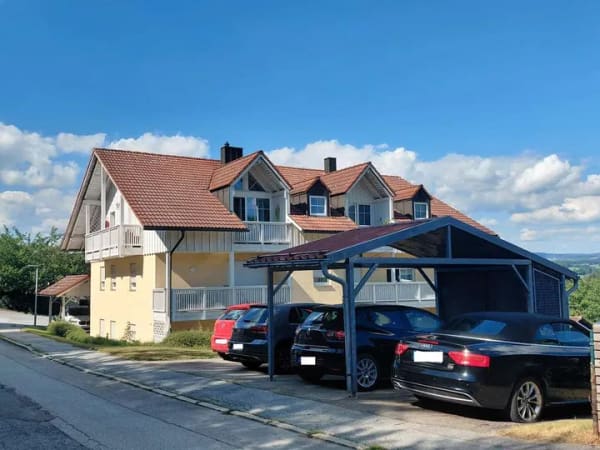 Immobilie in Waldkirchen - *TOP LAGE - HELLE SOUTERRAINWOHNUNG * fußläufig ins Zentrum von Waldkirchen - Bild 3