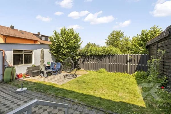 Immobilie in Windischeschenbach - Zweifamilienhaus in ruhiger Lage mit Doppelgarage, Garten und vielseitigem Nutzungspotenzial - Bild 4