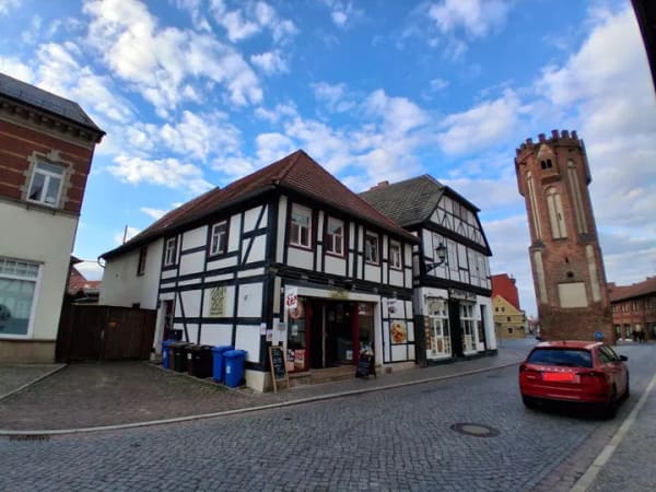 Immobilie in Tangermünde - Preisänderung! Wohn- und Geschäftshaus in der schönen Hafenstadt Tangermünde an der Elbe - Bild 1