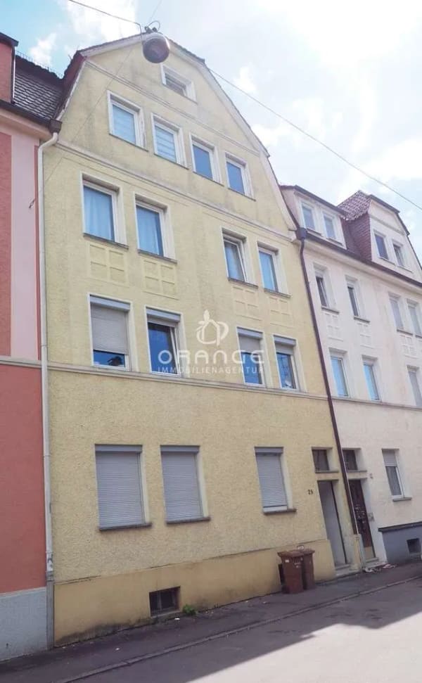 Immobilie in Ulm - * Charmante 3-Zimmer-Wohnung in begehrter Ulmer Weststadt – Attraktive Kapitalanlage mit Potenzial * - Bild 0